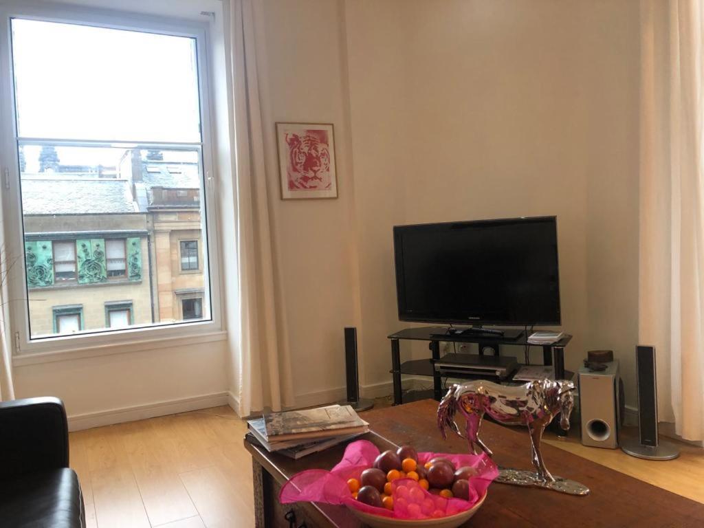 Comfy Two Bedroom Apartment Right In The City Centre Glasgow Buitenkant foto