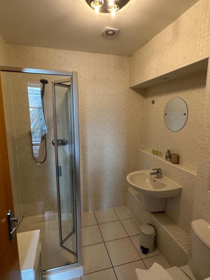 Comfy Two Bedroom Apartment Right In The City Centre Glasgow Buitenkant foto